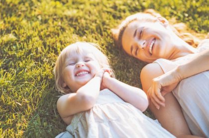 행복한 모녀: 삶에 대한 성찰을 도울 수 있는 17가지 명언