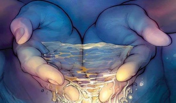 손에 담긴 맑은 물