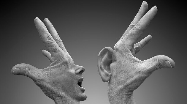 칭찬과 비판: 말을 하는 손