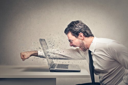노트북에 펀치하는 남자: 간헐적 폭발 장애, 혹은 분노 조절 장애