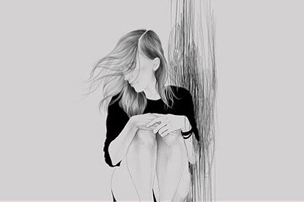 벽에 기대어 있는 여자