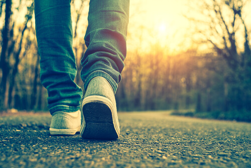 걷는 남자: 과학적으로 증명된 산책의 이점