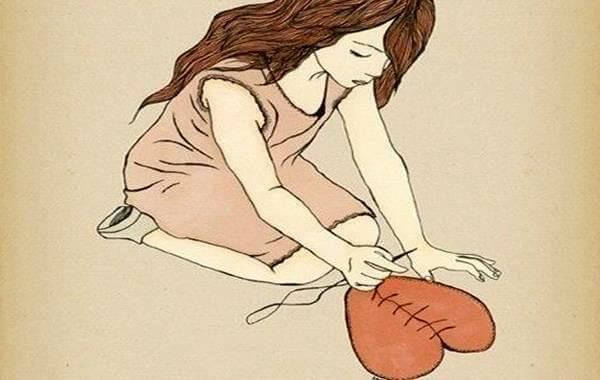 하트를 꿰매는 여자