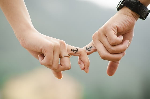 사랑은 기싸움이 아닌 이해를 위한 노력