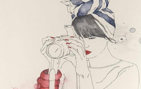 사진 찌는 여인: 싱글이지만 외롭지 않다