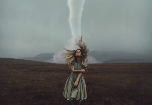 자기 파괴의 무게