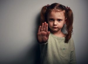 폭력보다는 사랑이 훨씬 더 낫다