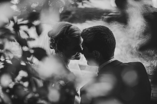 과장된 낭만주의는 불행을 가져올까?