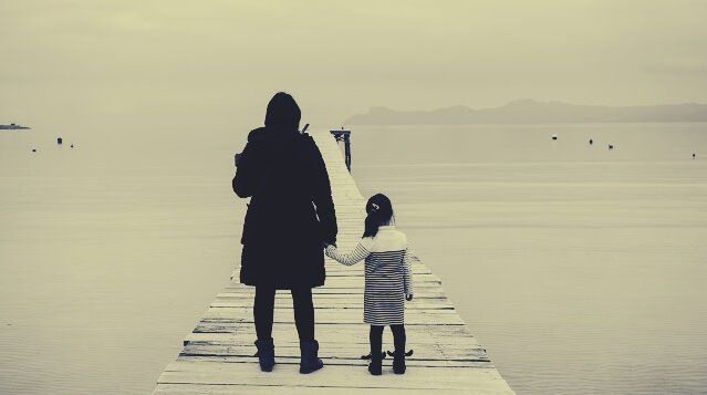 엄마의 부재가 아이에게 미치는 영향