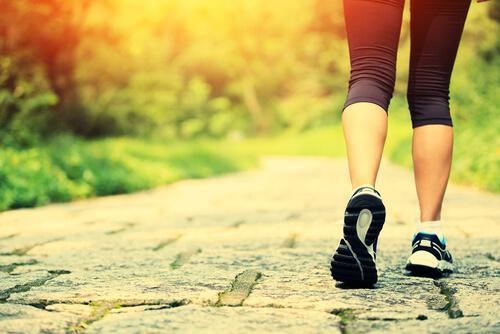건강을 위한 걷기의 5가지 이점을 알고 있는가?