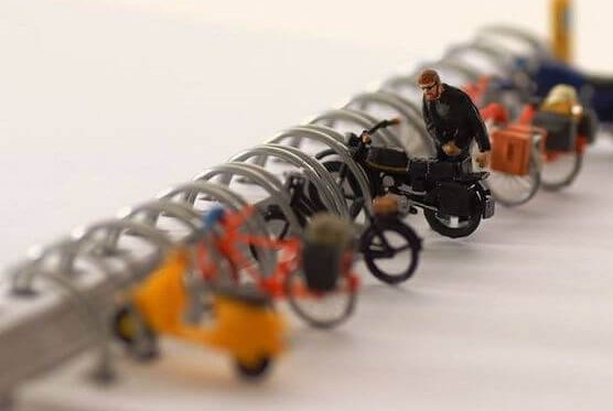 일을 쉽게 만들 것인가, 품위를 떨어뜨릴 것인가