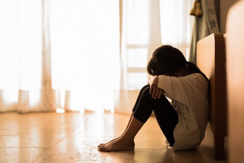 히키코모리, 집 안에 틀어박혀 지내는 일본 청년