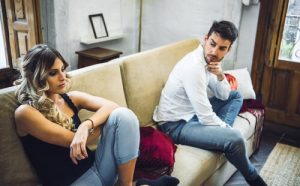 관계 긴장의 이면에는 무엇이 있는가?