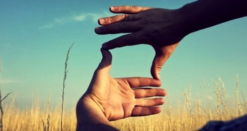 확산적 사고는 여러 개념의 연결 고리를 찾는 것이다