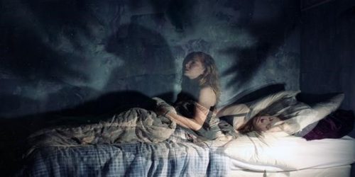 수면 마비: 무서운 경험