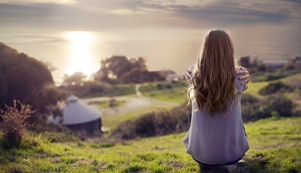 외부 조건과 행복감 사이의 관계
