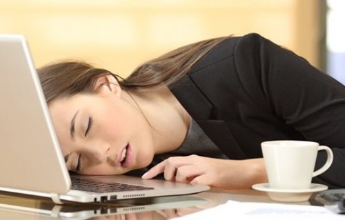 수면과다증: 증상 및 치료