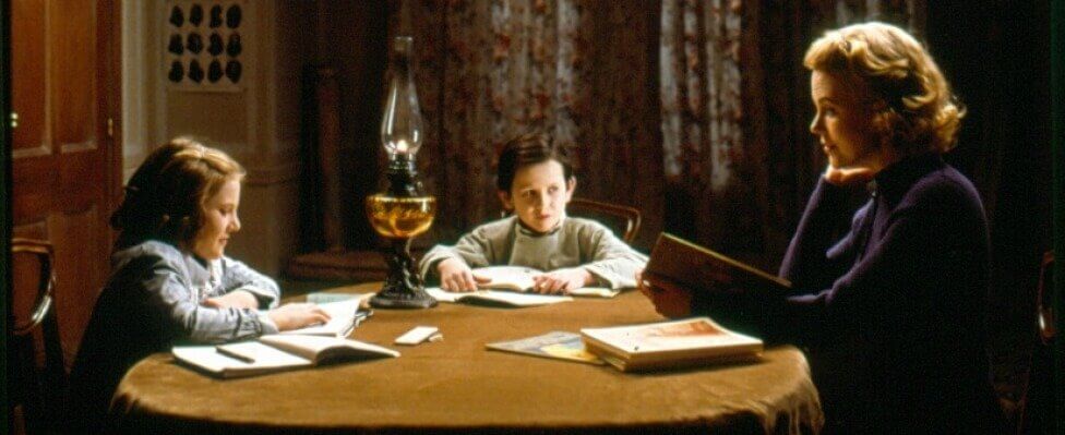 9. 디아더스(The Others, 2001)