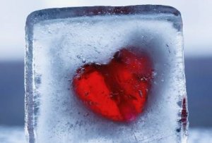 감정 표현 불능증에 걸린 사람을 사랑하는 일