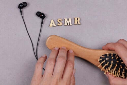 ASMR - 빗과 이어폰
