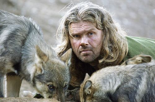 늑대인간 숀 엘리스와 늑대들