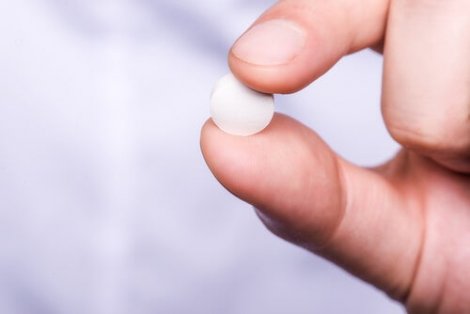아고멜라틴: 무엇에 쓰는 것인가?