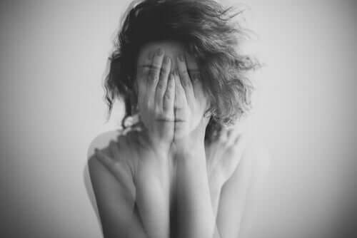 당혹감의 다양한 유형과 그것이 우리에게 미치는 영향