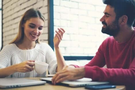 잘못된 생각을 유지하는 사람을 바로잡기 위한 전략