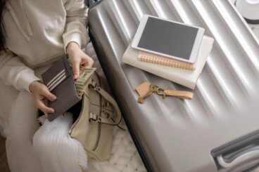 자기 역량 강화에 도움이 되는 생존 휴대품(EDC)